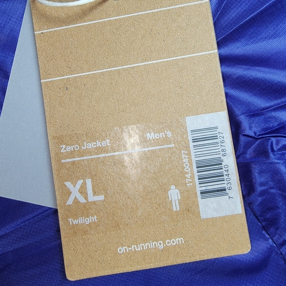 On Running Zero Jacket - Size XL - Picture 6 of 10